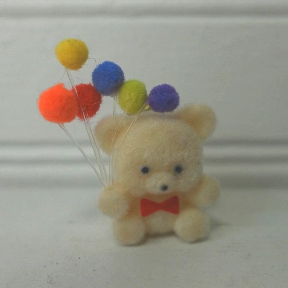Vintage Teddy Bear Pin Flocked Fuzzy Fluffy Animal holding Balloons Mini Brooch